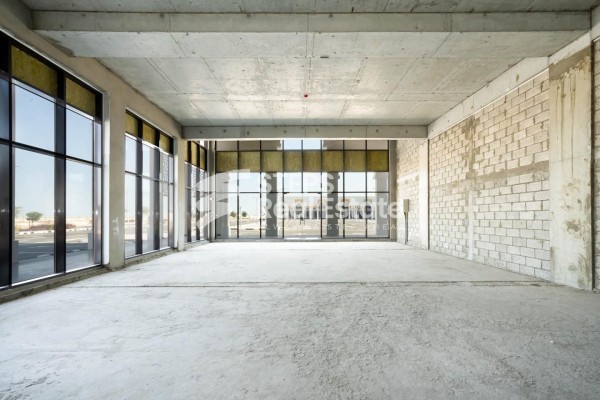 Showroom with Offices for Rent - 10