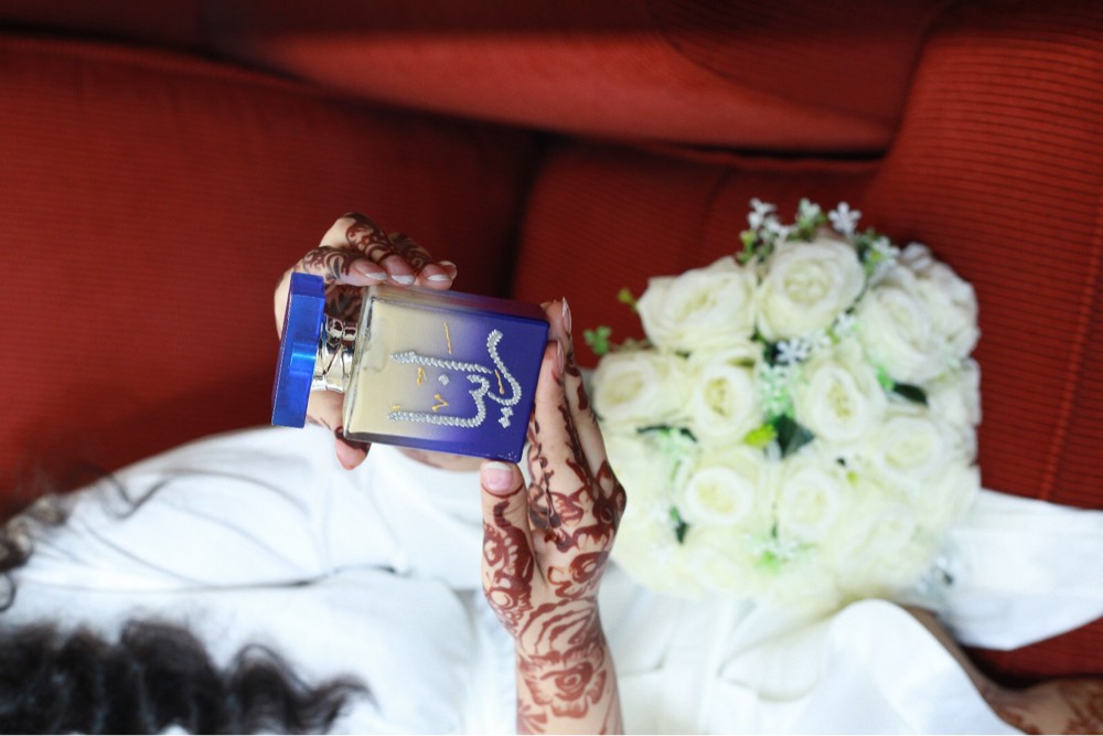 female photographer videographer  - 4