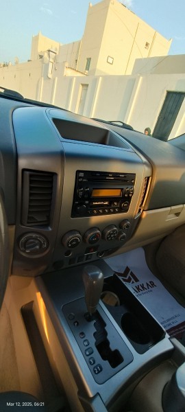 4x4 V8 Engine Nissan Armada Year - 11