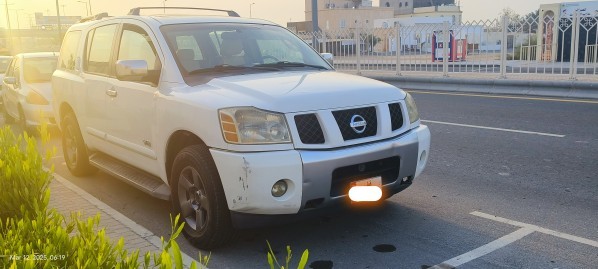 4x4 V8 Engine Nissan Armada Year - 2