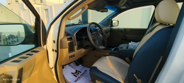 4x4 V8 Engine Nissan Armada Year - 9