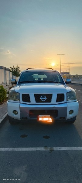 4x4 V8 Engine Nissan Armada Year - 1