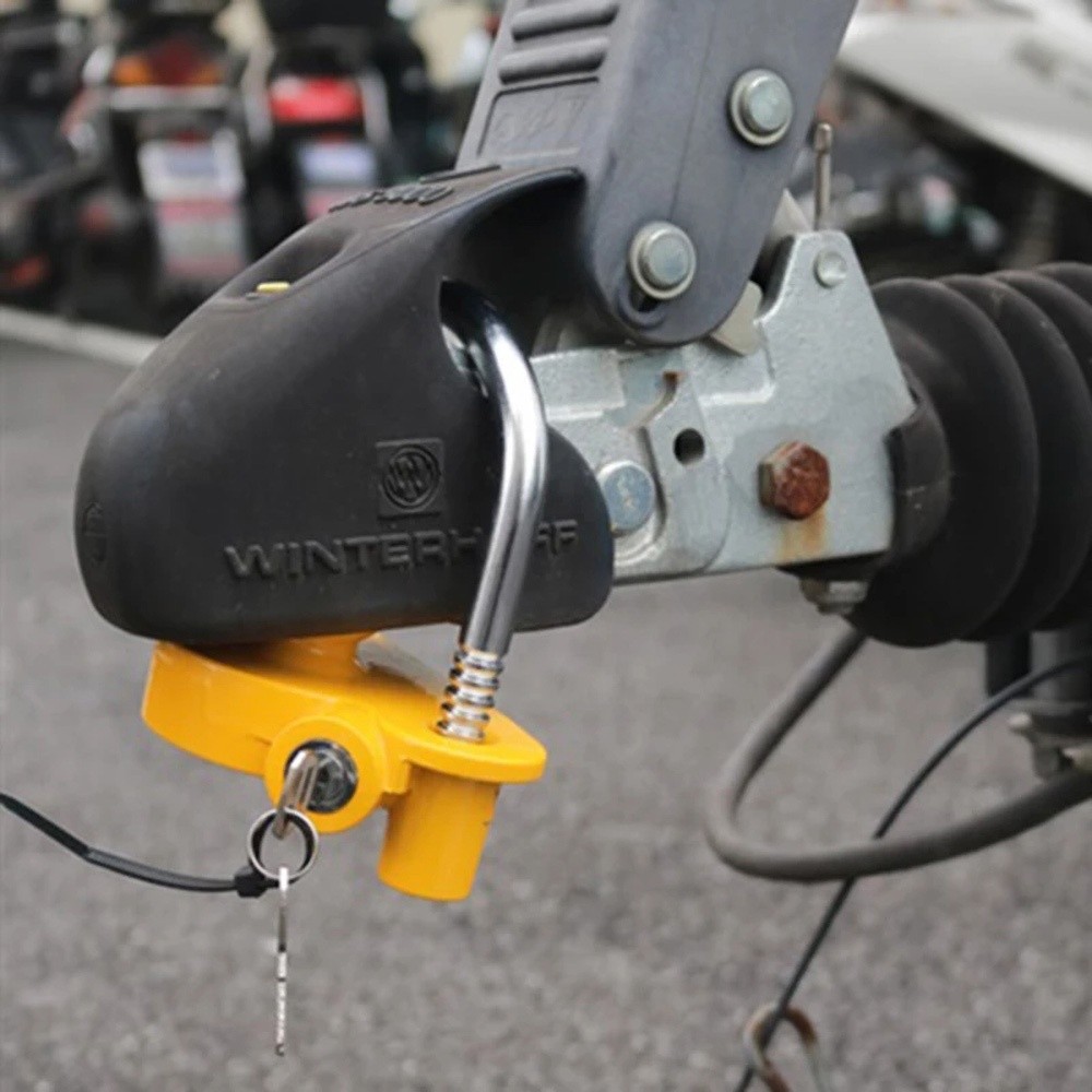 Trailer lock - 4