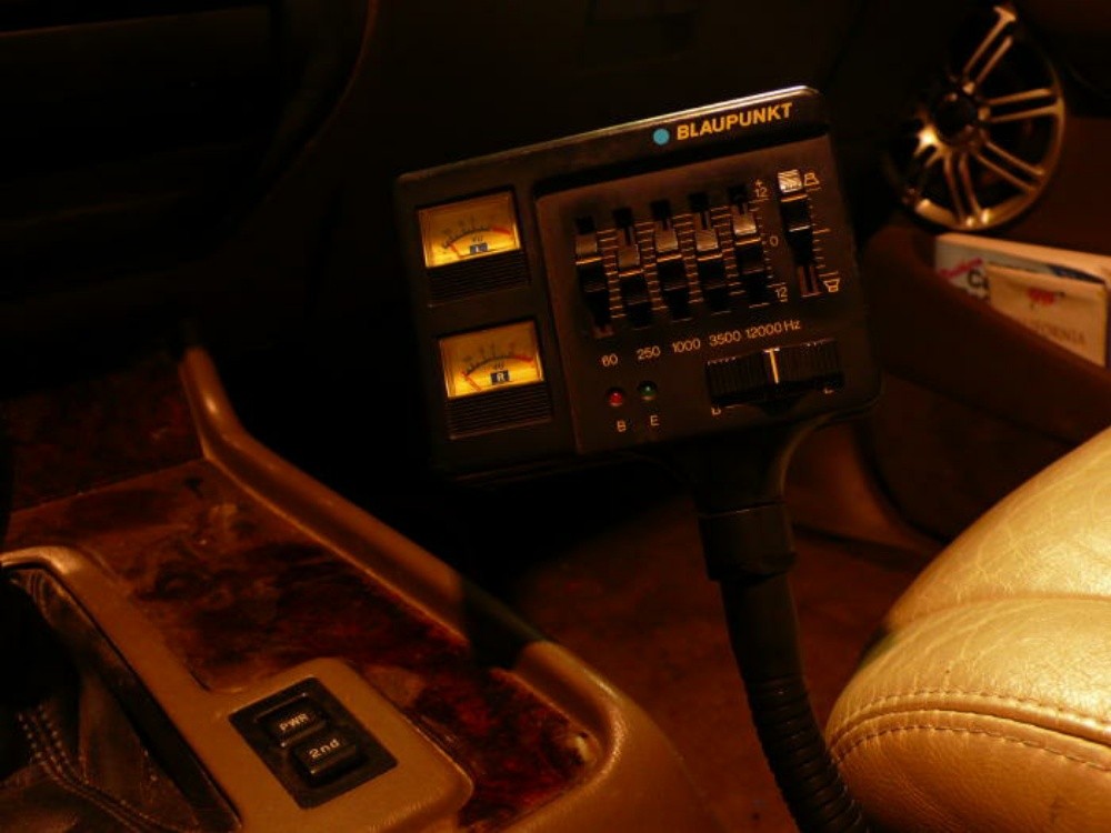 Blaupunkt BEQ - S - 3