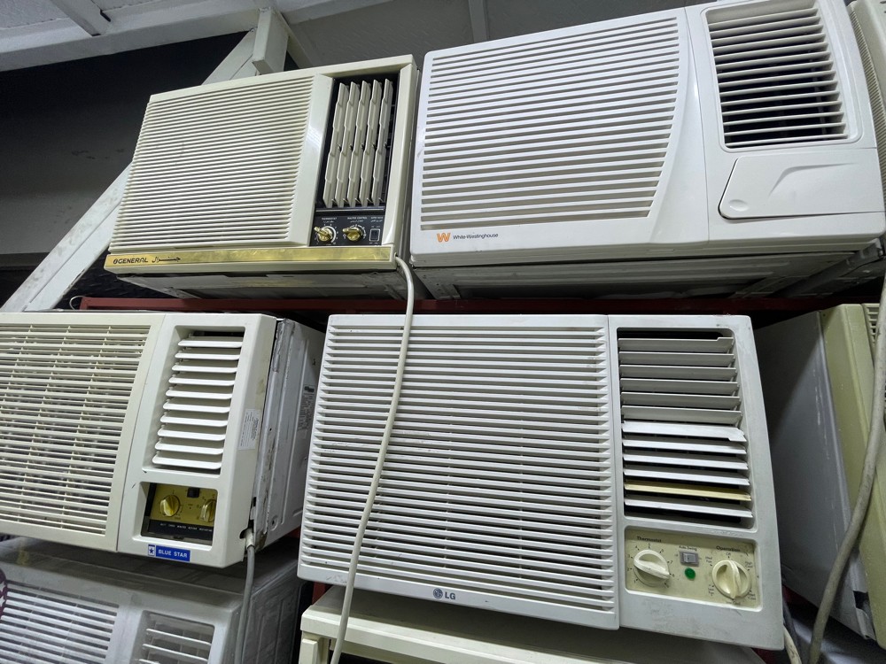We sell all types windows AC used - 6