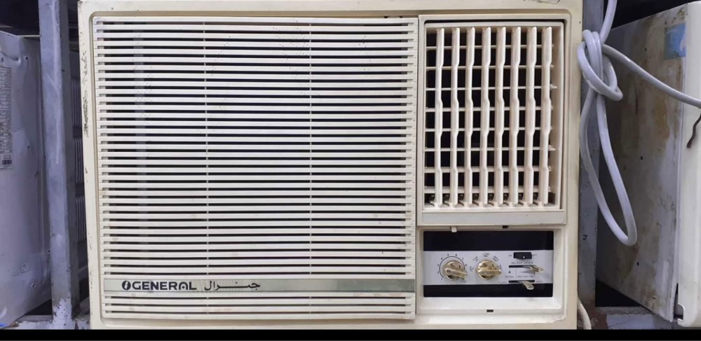 We sell all types windows AC used - 4
