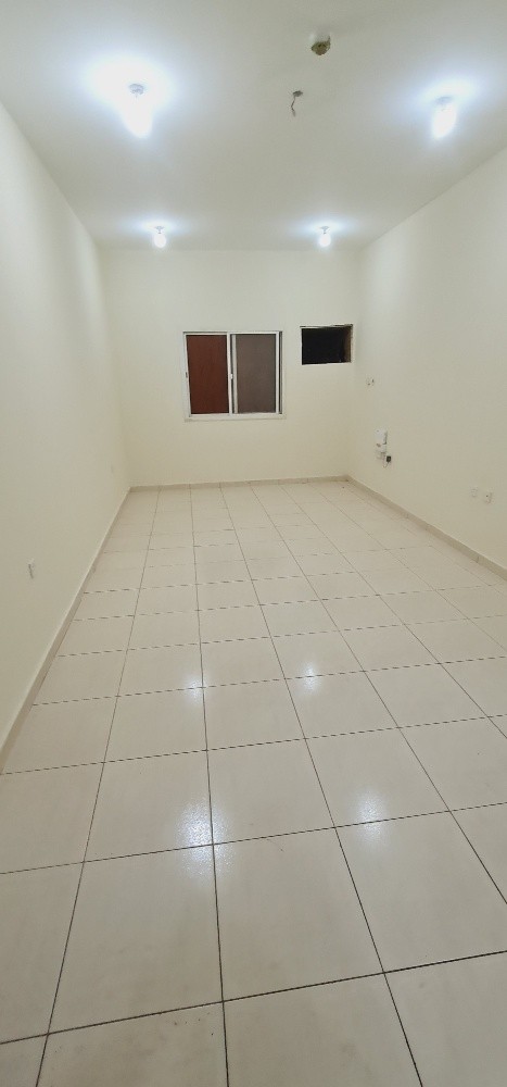 3bhk southern madaint Khalifa - 1