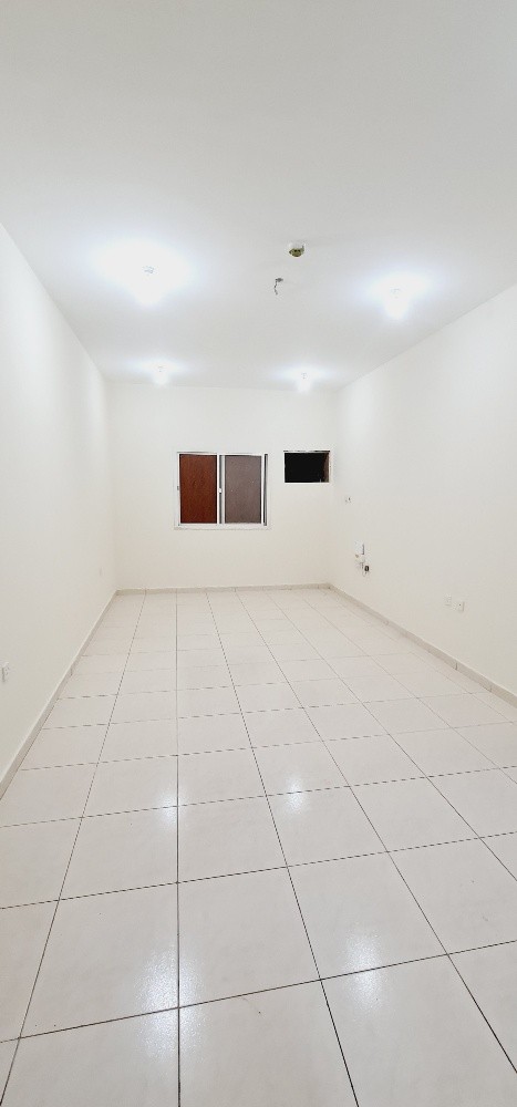 3bhk southern madaint Khalifa - 2