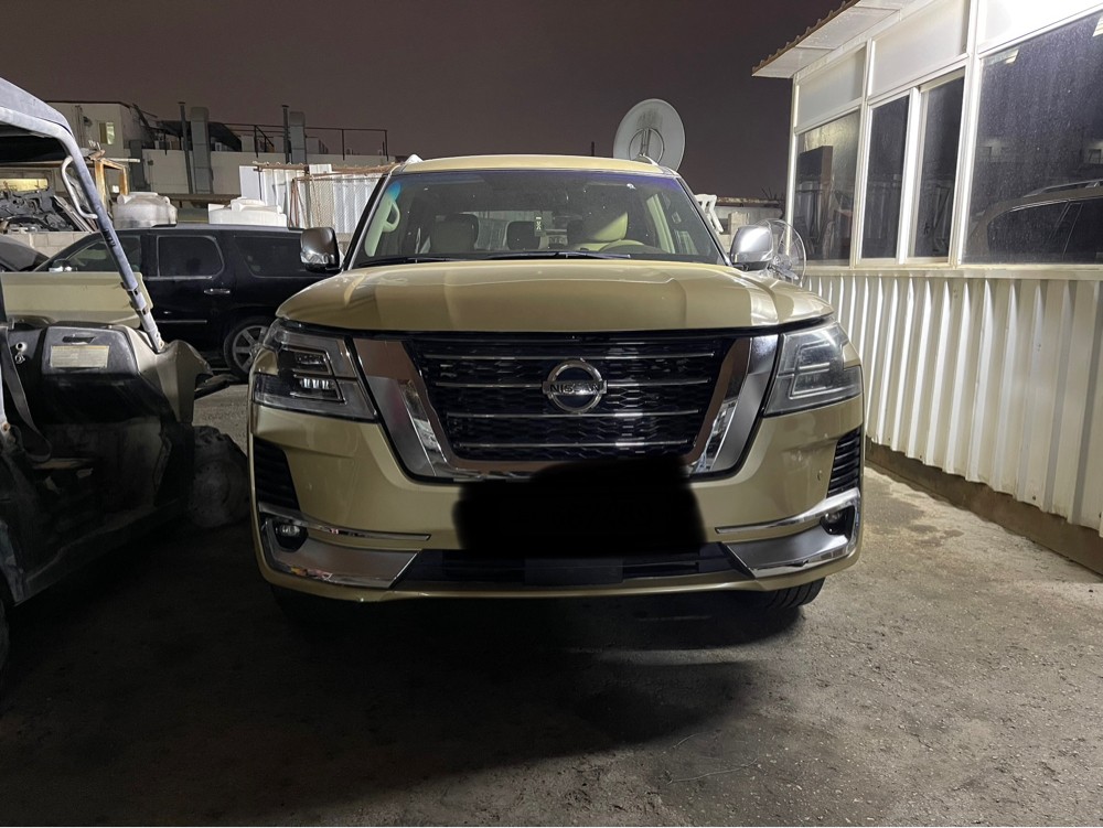 Nissan Patrol 2011 Full Option    - 3