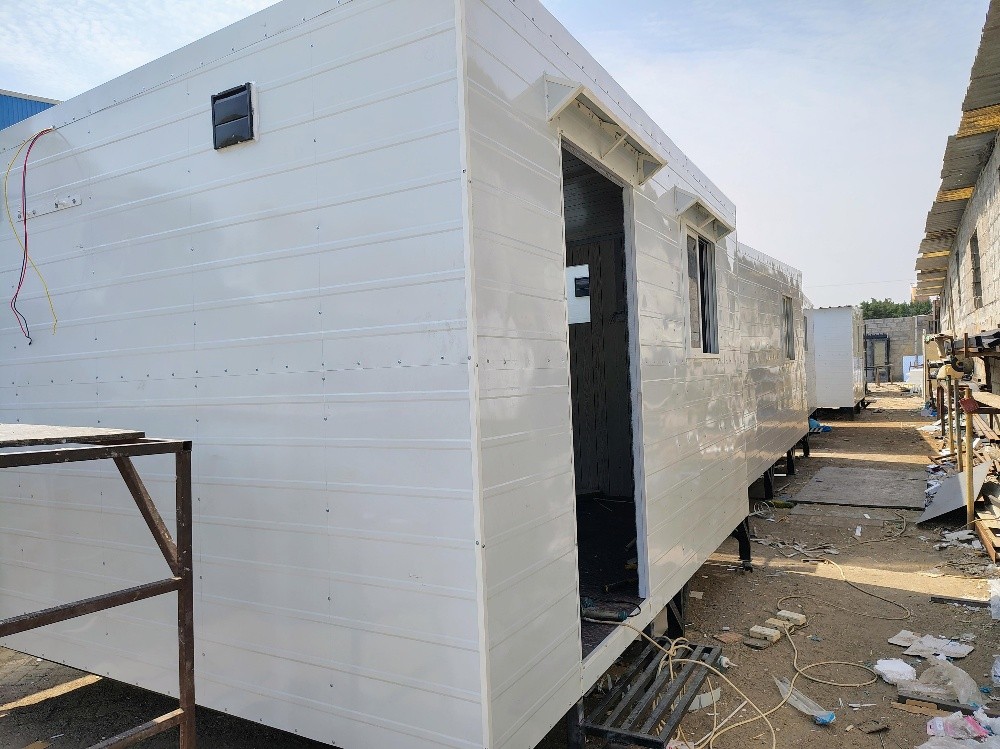 cabin,kitchen, toilets good price - 10
