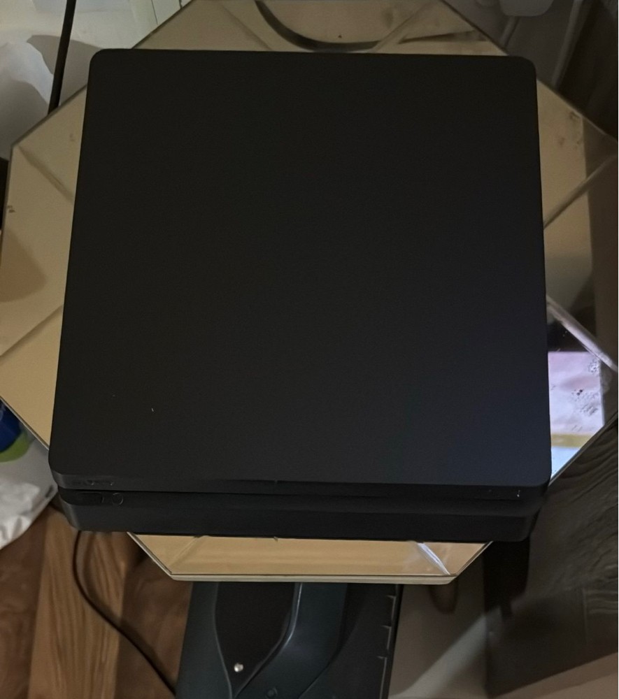 PlayStation 4 slim 1 Tb for sale - 1