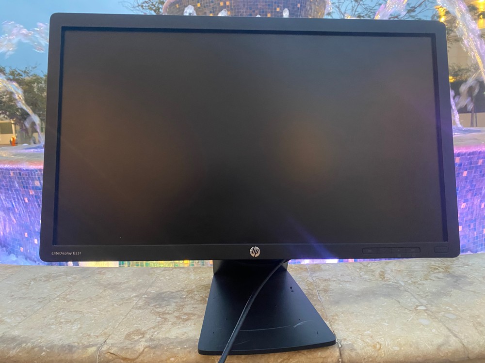 Elite display e231 - 5