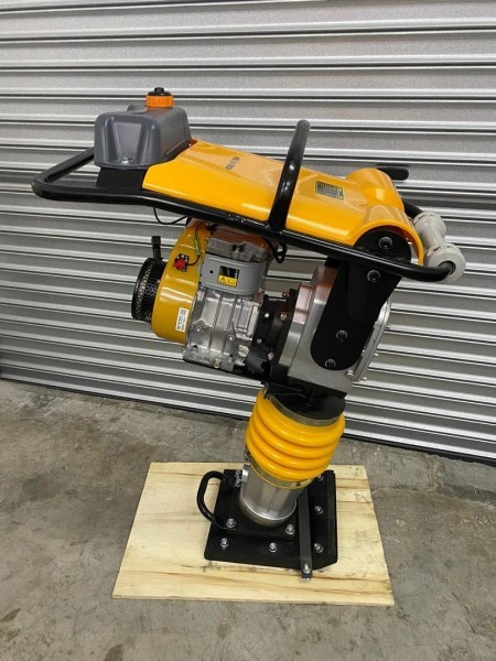 JUMBING RAMMER / PLATE COMPACTOR - 3