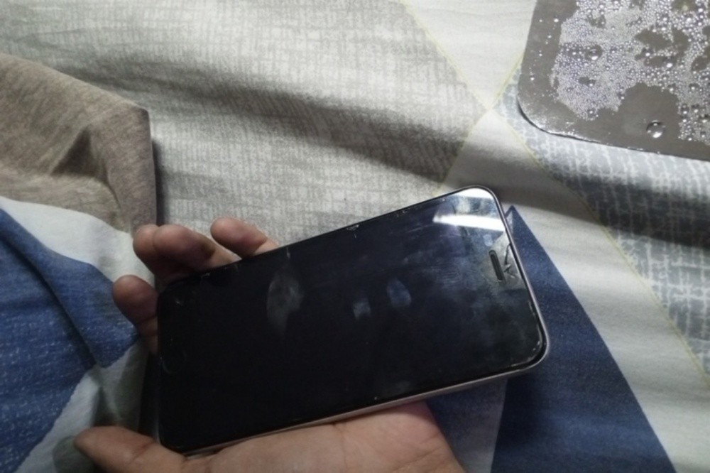 iphone 6S plus - 2