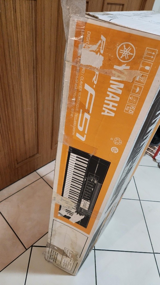YAMAHA -PSR -F57 KEY BOARD - 1