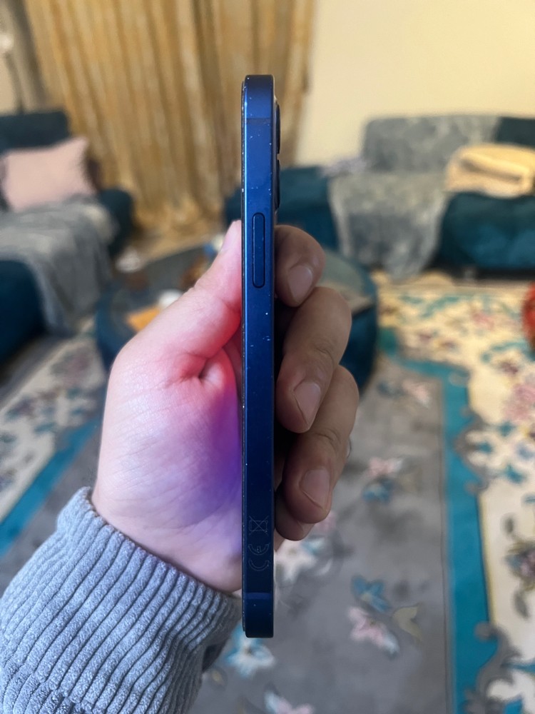 ايفون 12  - 3
