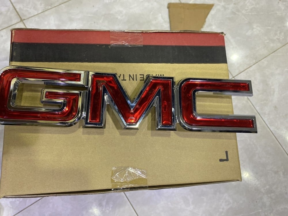 GMC logo - 1