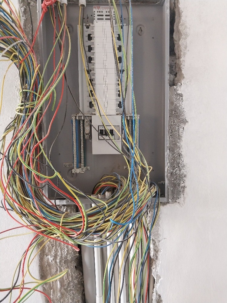 KHALID ELECTRICIAN - 10