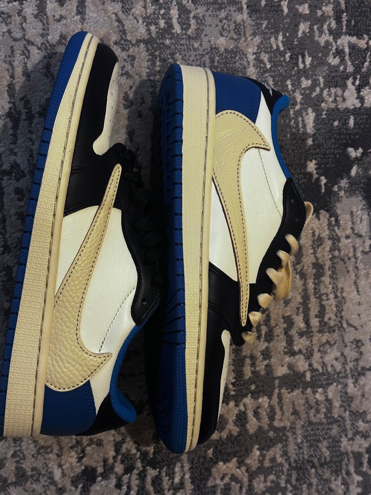 Air Jordan 1 low Fragments  - 1