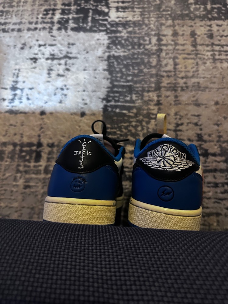 Air Jordan 1 low Fragments  - 2