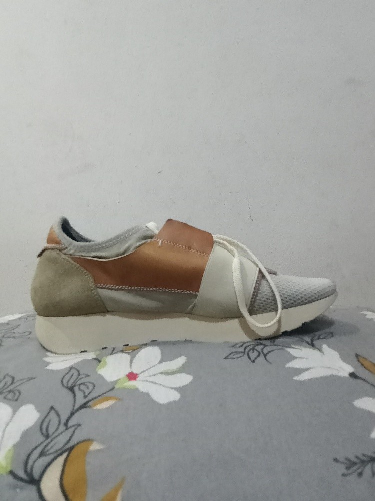 BALENCIAGA - 2