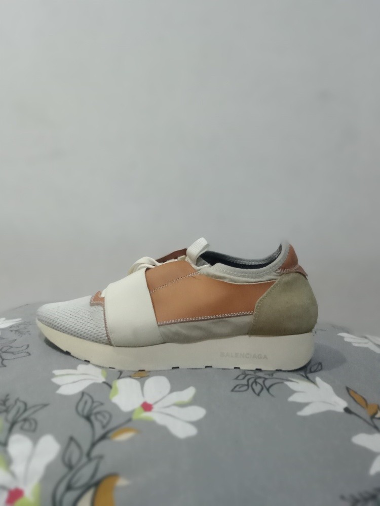 BALENCIAGA - 5
