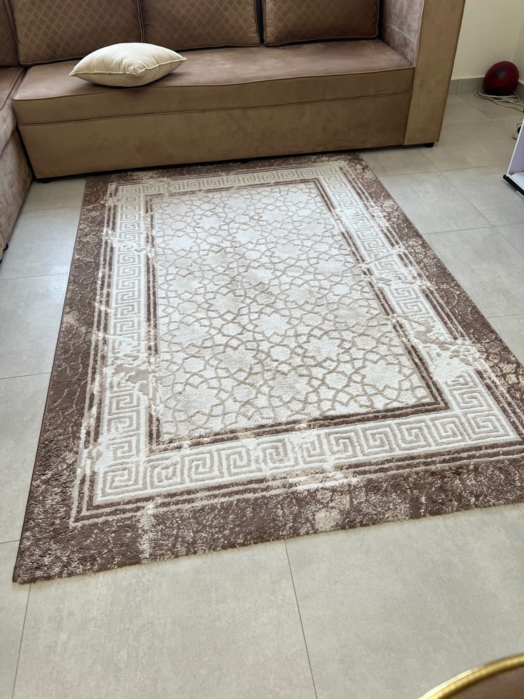 سجادة ارضي مطعمة بتصميم عصري  - 1