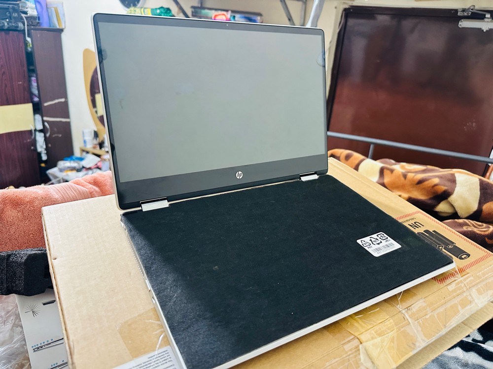 HP Pavilion x360  - 2