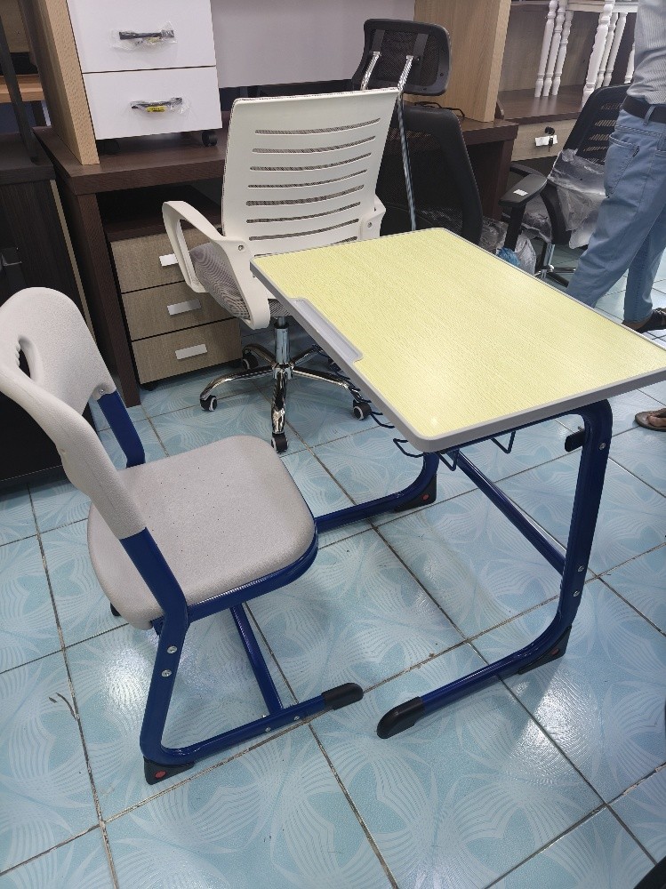 مطلوب طاولة وكرسي دراسة - 1
