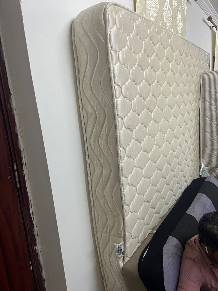 Mettrass Siz 200x200x23 - 4