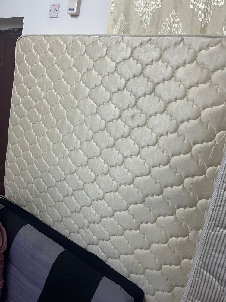 Mettrass Siz 200x200x23 - 3