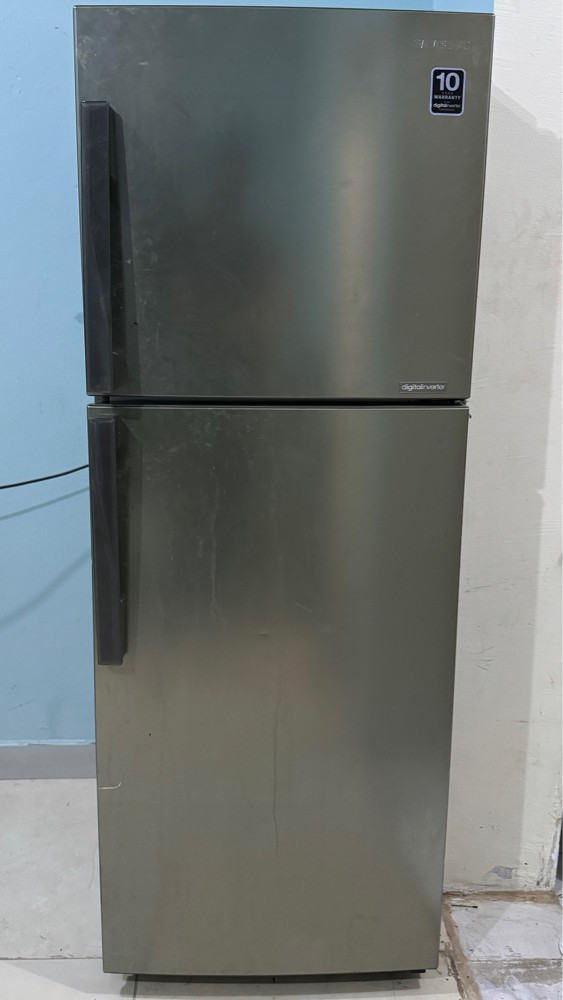 Samsung refrigerator - 1