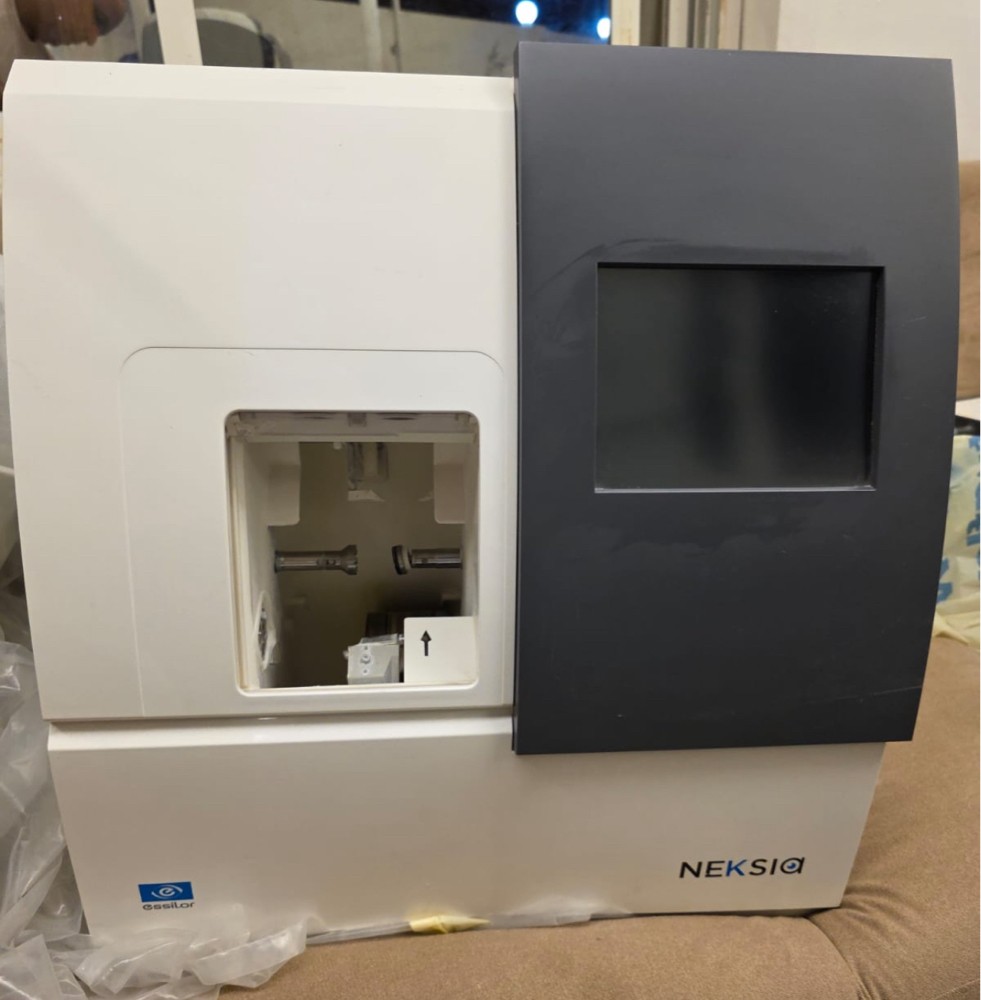 OPTICAL Essilore, Huvitz  - 2
