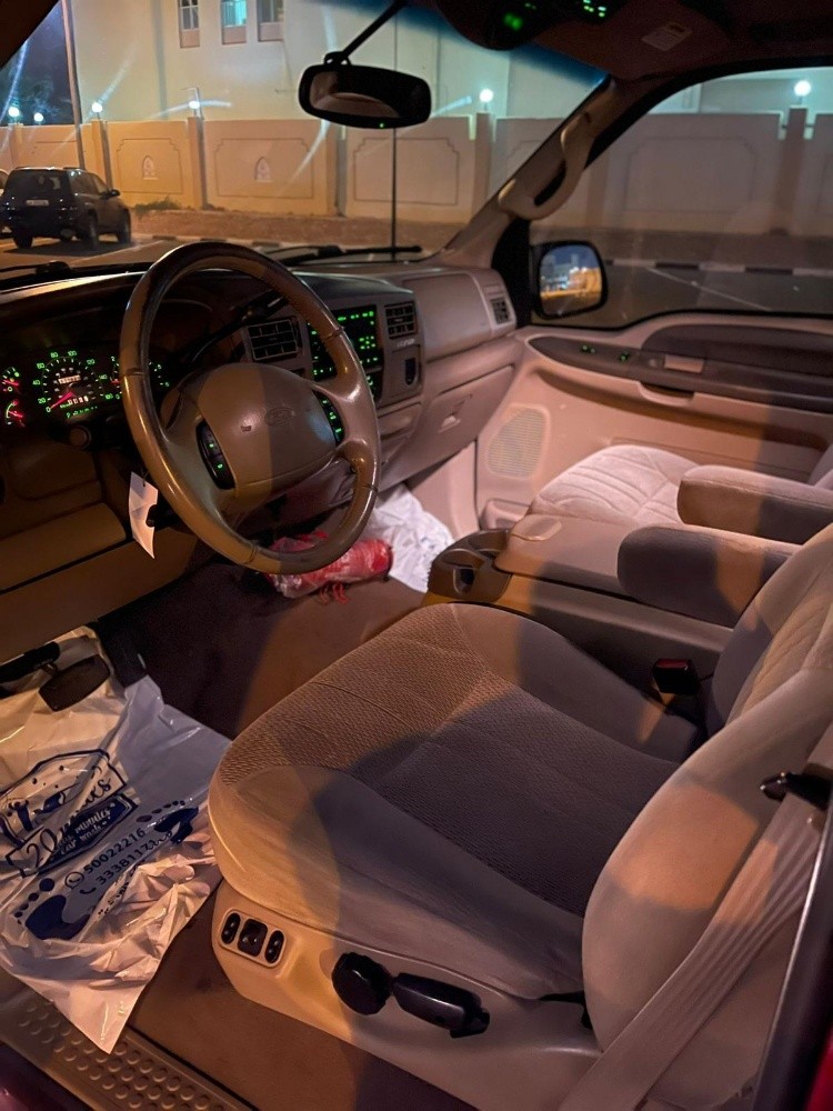 Ford excursion - 8