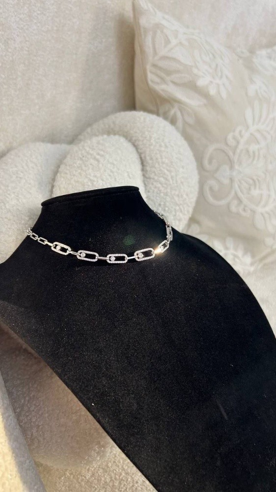Messika Move Link Multi Choker
Re - 1