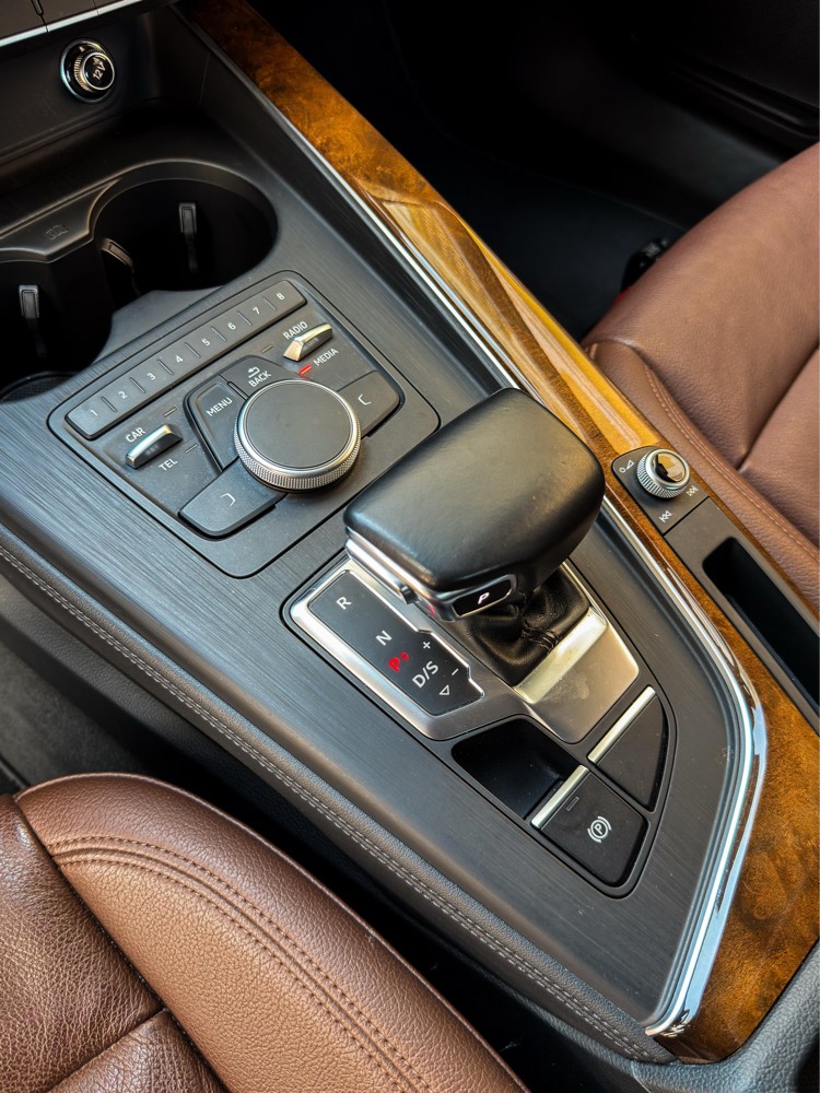 Audi A4 s line 2019 - 8