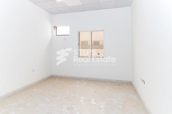 مستودع جديد مع غرف للإيجار - 4