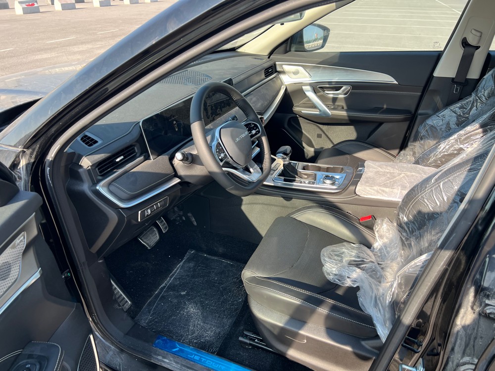 JETOUR X70 PLUS 1.6 TURBO  - 4