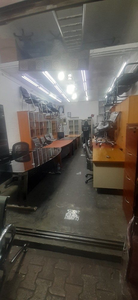 used furniture buying scaling - 1