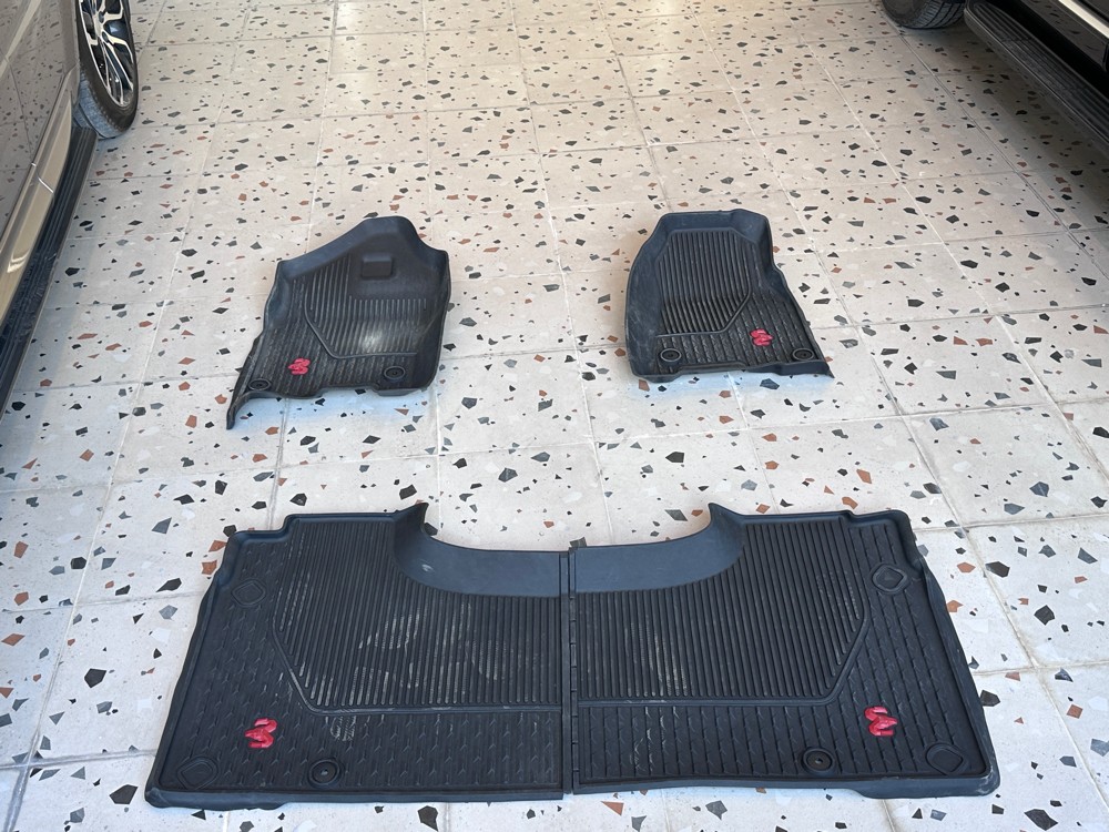Ram TRX  floor mats (rubber)  - 1