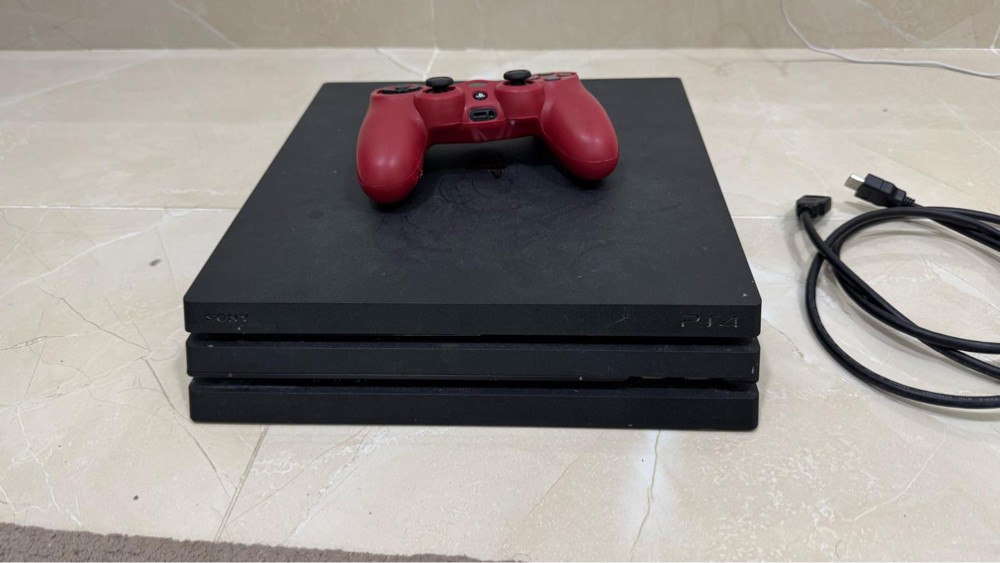 PlayStation proand display screen - 2