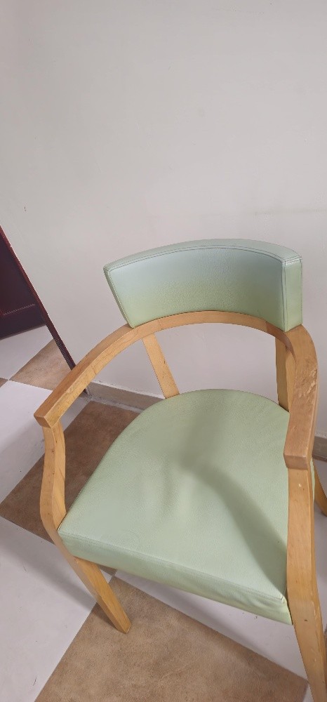 مجموعة من ٣ طاولات  للبيع - 4