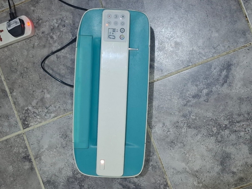 Compact & Stylish HP DeskJet 3762 - 5