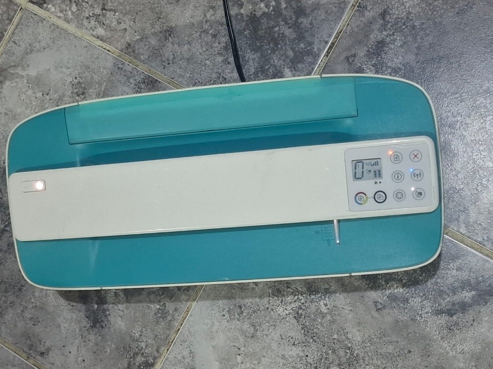 Compact & Stylish HP DeskJet 3762 - 3