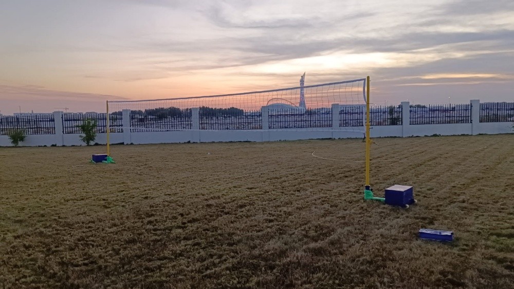 volleyball net and stand - 3