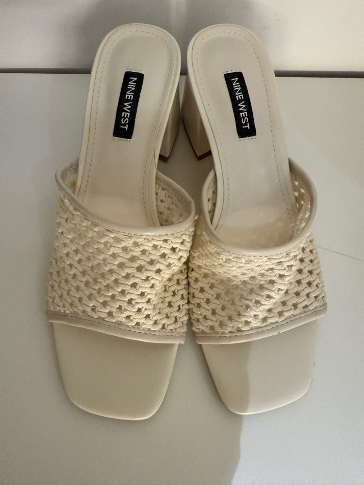 Women’s shoes  - 8