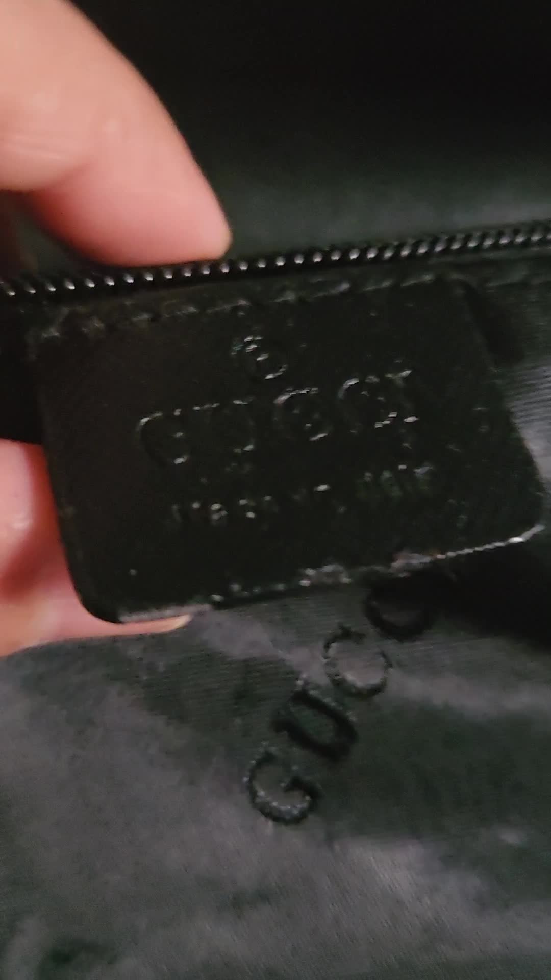GUCCI bag used only one time - 5