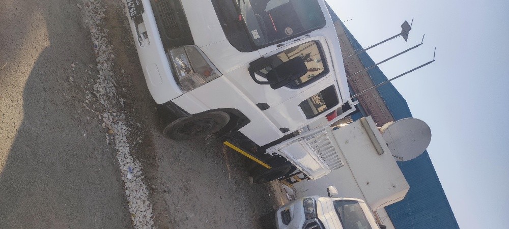 3Ton pickup for rent - 3