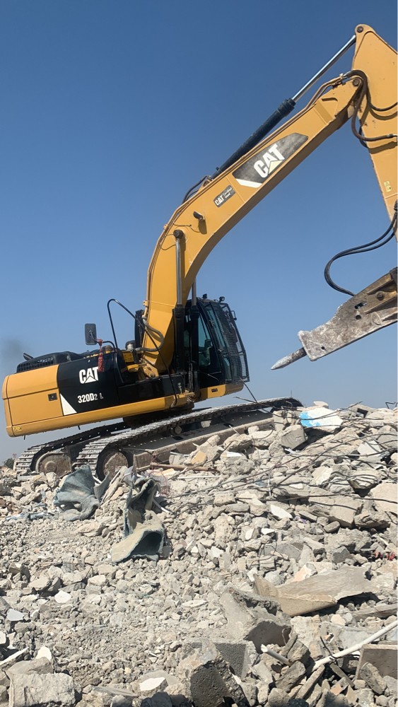 CAT 320 DL 20 Ton For Rent. - 4