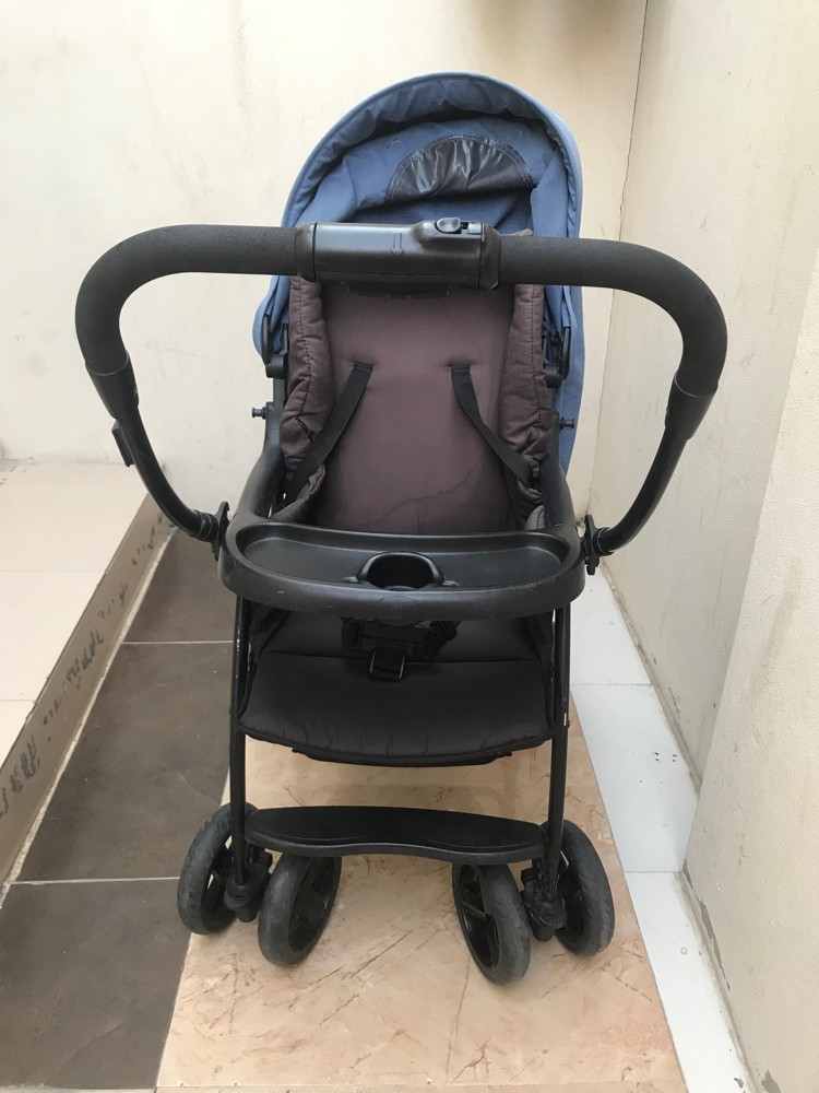 stroller - 2